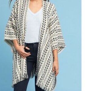 Anthropologie Do Everything in Love Poncho